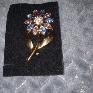 Flowers Lapel pins